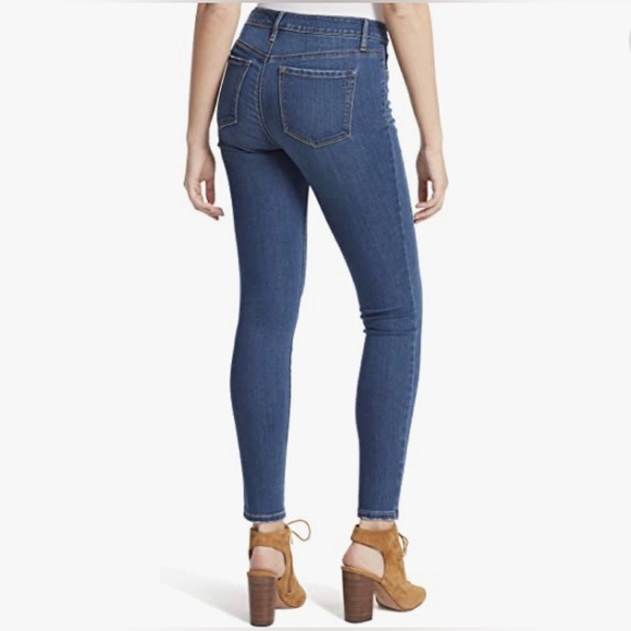 Jessica Simpson Light Wash High Rise Ankle Length Skinny Jeans, Women's Size 2. - Picture 2 of 6